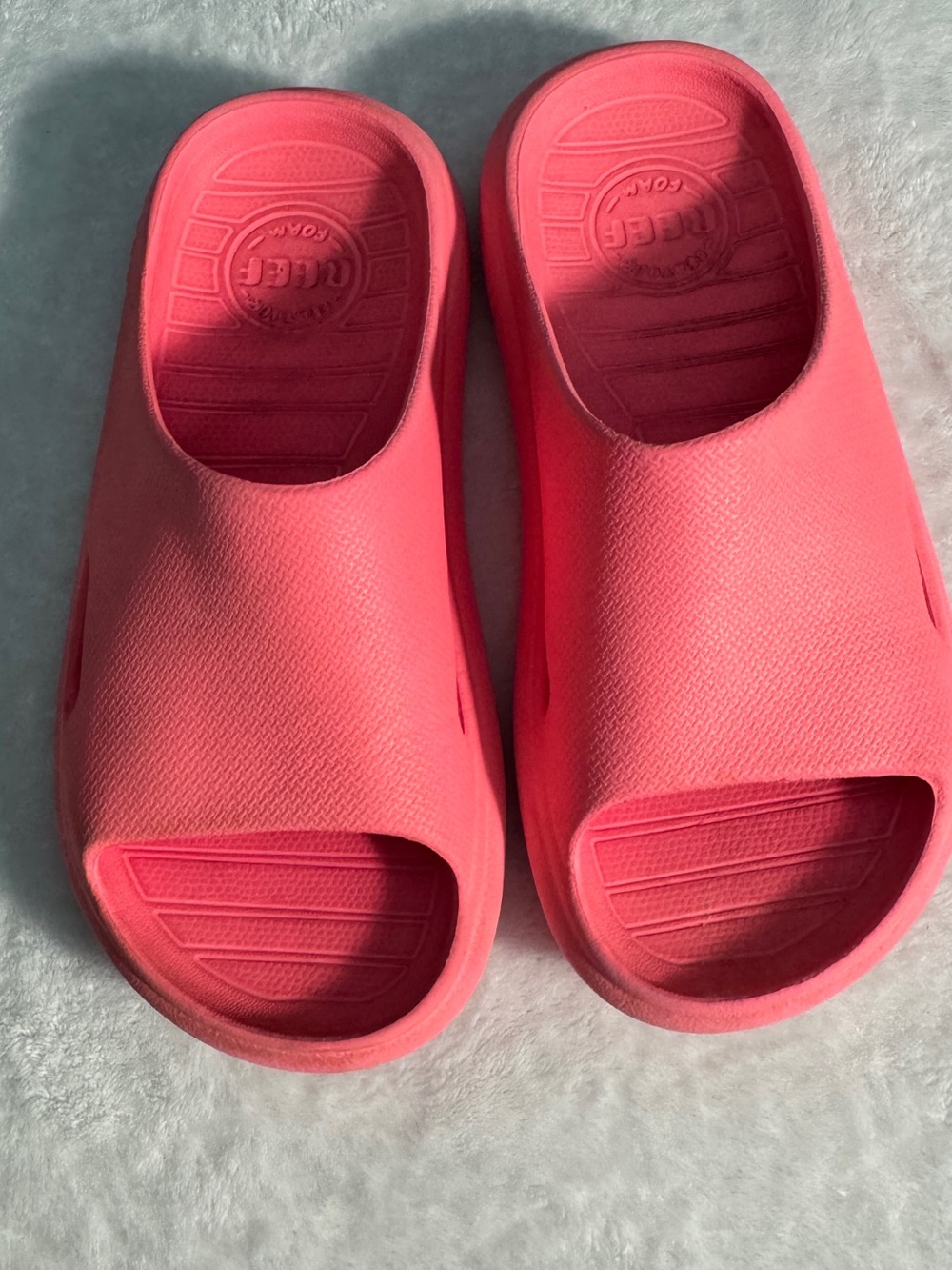 Reef Kids Coral Slide Sandals - Bright Pink